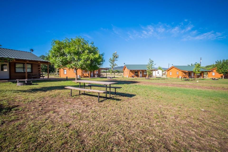 River Bluff Cabins Rio Frio Zimmer foto
